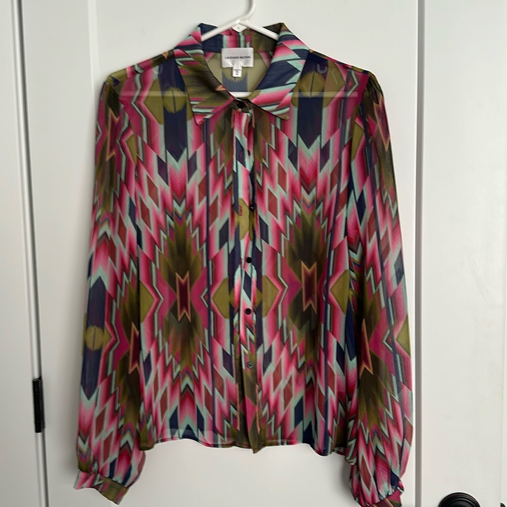 Lavender brown brand share patterned blouse.
